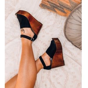 Bettye Muller Wooden Platforms